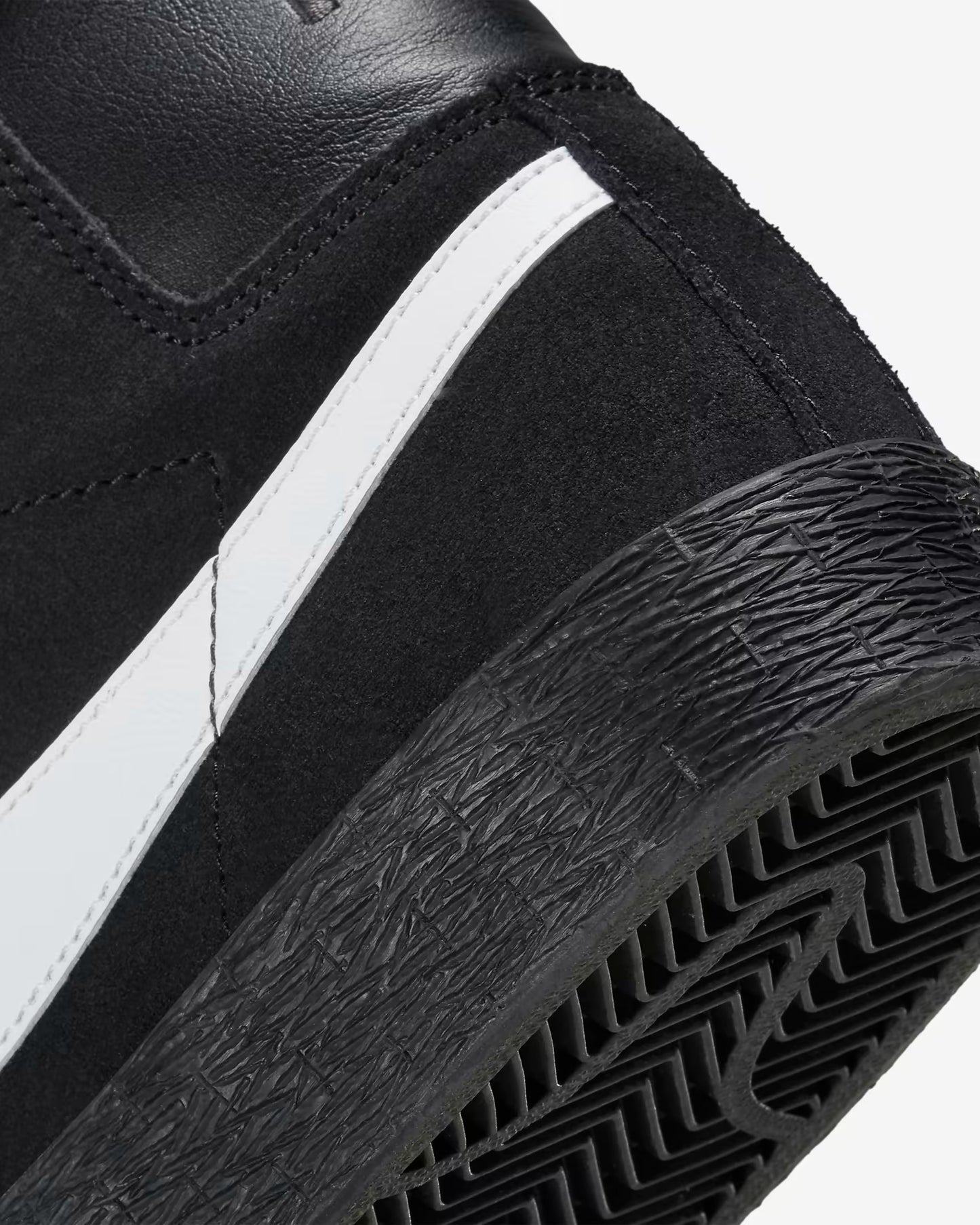 Nike SB Blazer Mid
