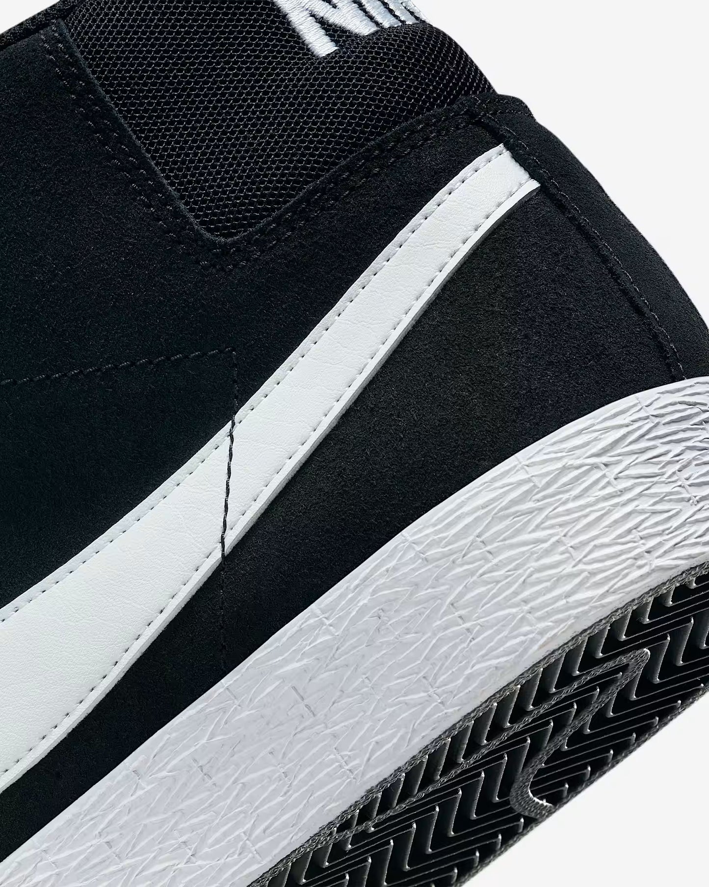 Nike SB Blazer Mid
